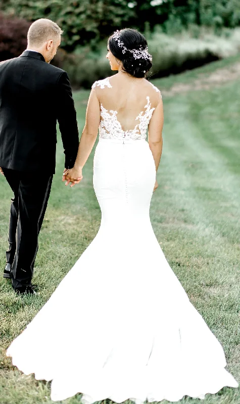 Shop the Hottest Deals!Pronovias Vicenta