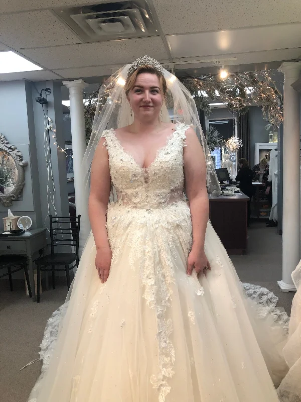 Crazy Discounts Inside!Randy Fenoli Anastasia