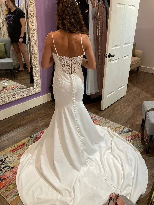 Lowest Prices Guaranteed!Rebecca Ingram Aubrey 21RN395A01