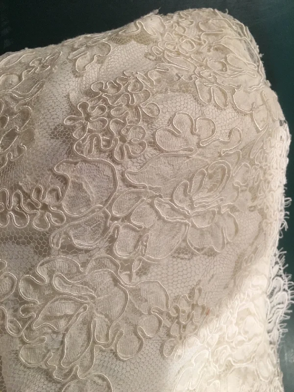 Amazing Prices You Can’t Resist!Rivini French Lace