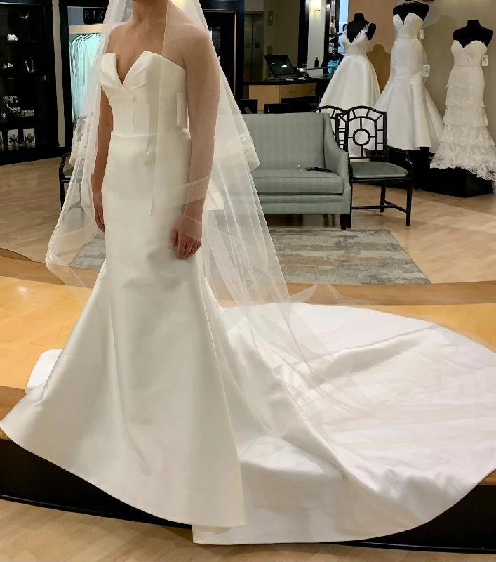 Don’t Wait – Shop Today!Rivini Lauren 0138903