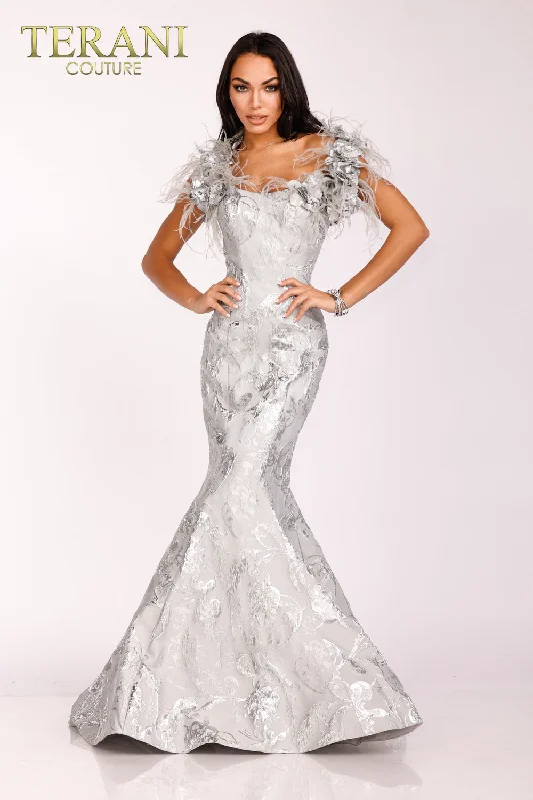 Savings You Can’t Ignore!Terani Couture 1921E0136