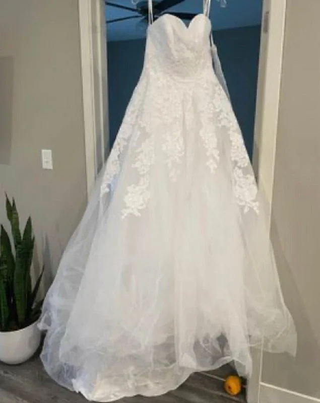 Your Chance to Save is Now!White One / W1 Ana 851106