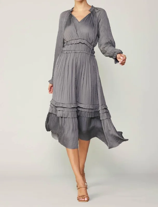 Limited Edition, Limited Price!Leia Pleated Midi Dress In Grey