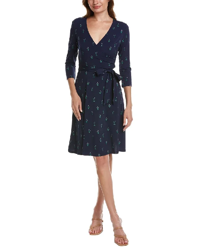 Score Big Savings Today!Leota Essential Jersey Midi Dress