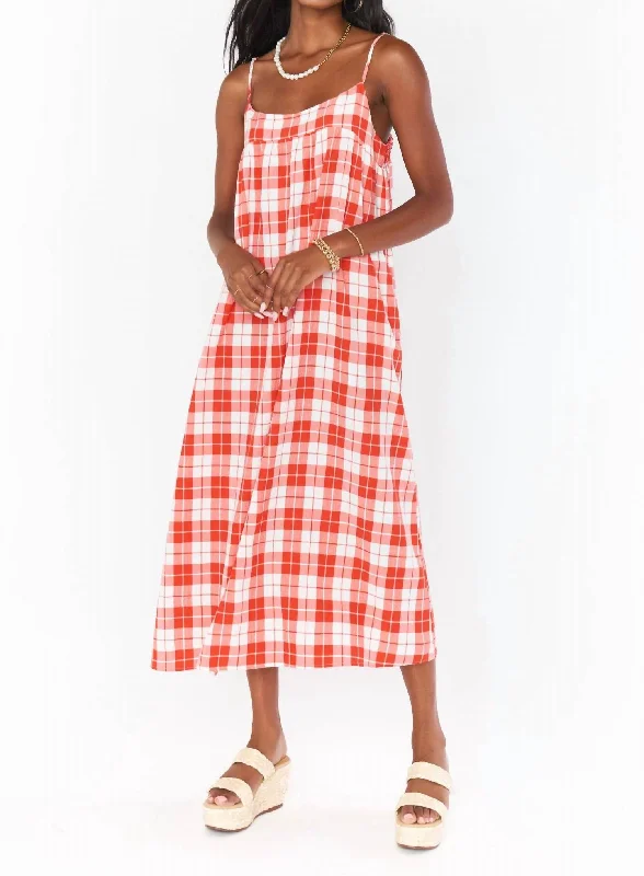 Exclusive Offers You’ll Love!Oasis Midi Dress In Picnic Plaid