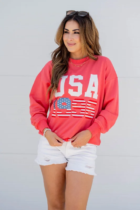 Your Exclusive Offer Awaits!USA 1996 Graphic Crewneck