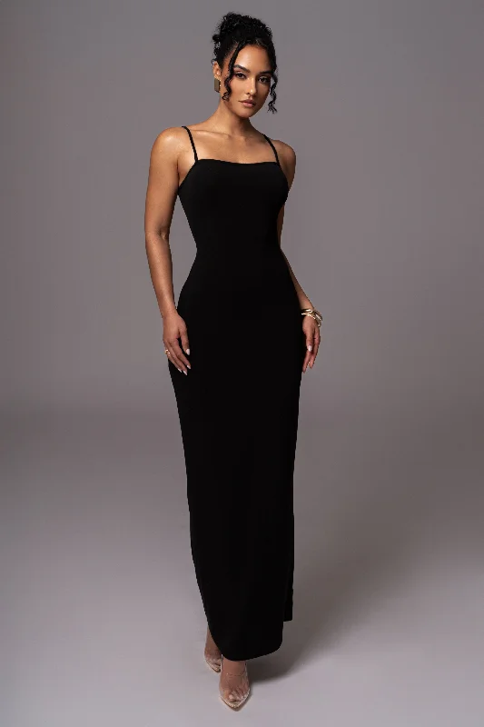Exclusive Savings This Week!Black Smooth Simplicity Maxi Dress