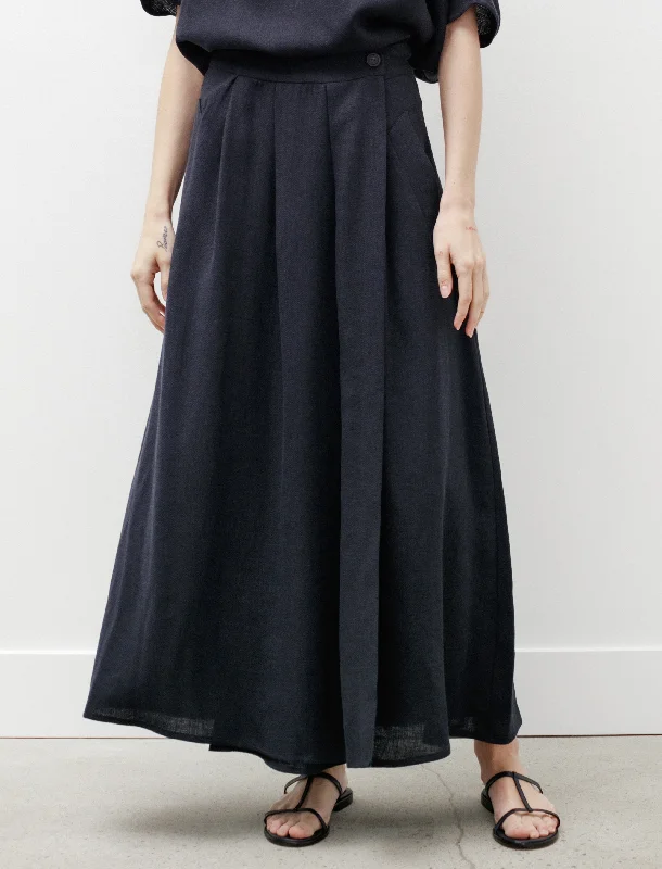 Steals and Deals Await!Long Skirt Linen Navy