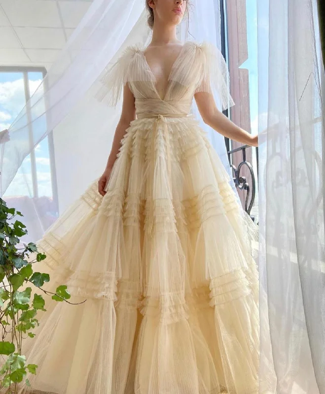 Your Shopping Wish, Our Discount Command!Creamy Aria Gown