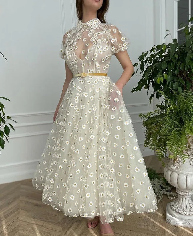 Shop Before It’s Gone!Daisy Bell Belted Dress