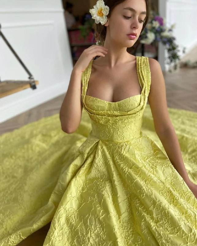 Hot Deals You Can’t Resist!Flavescent Ravishing Gown