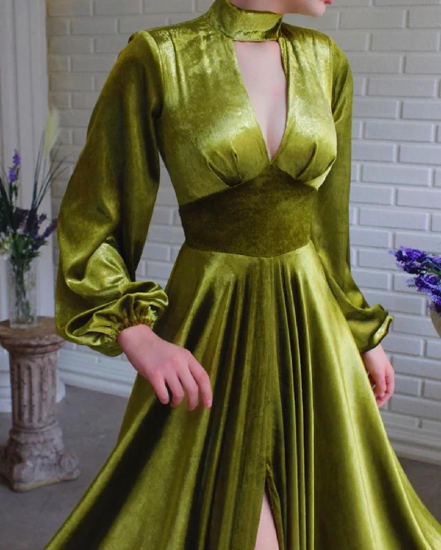 Hottest Discounts of the Year!Velvet Dreams Gown