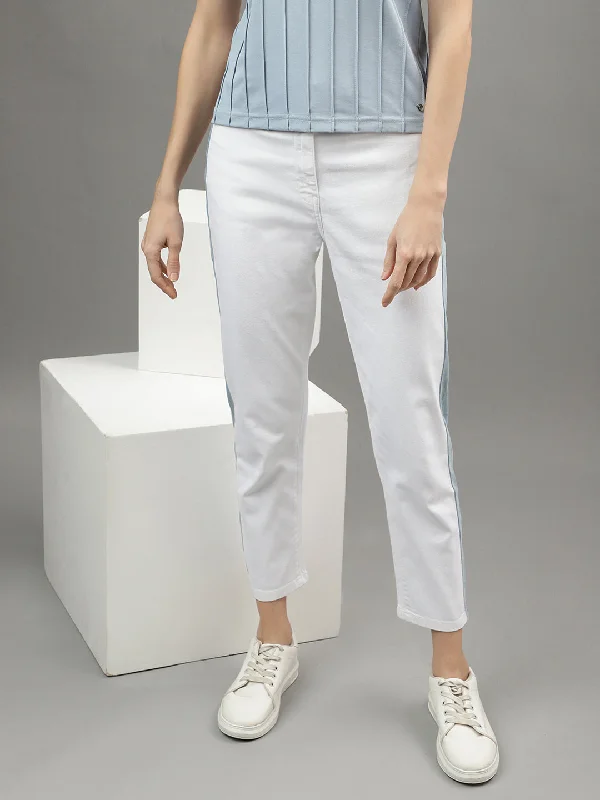 Exclusive Savings This Week!Iconic Women White Printed Slim Straight Fit Mid-Rise Jeans