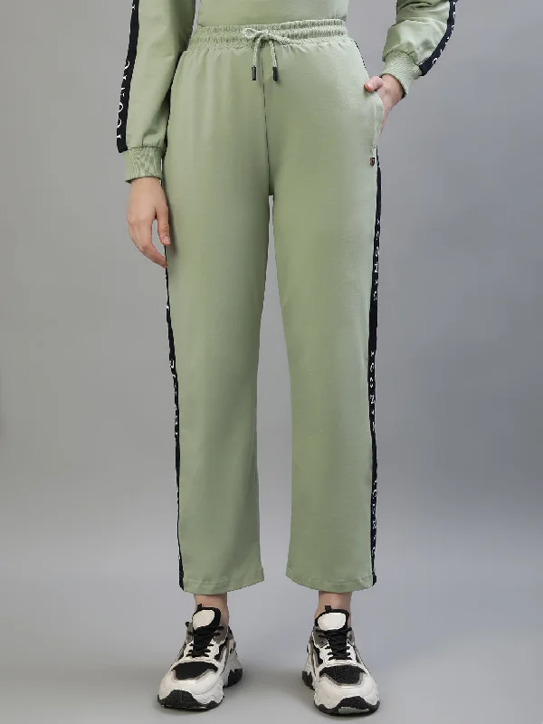 Special Offer – Act Fast!Iconic Women Green Solid Regular Fit Mid-Rise Trackpant